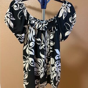 One Papaya Hawaiian Black & Cream/Tan Floral Off-Shoulder Women’s Top Size L
